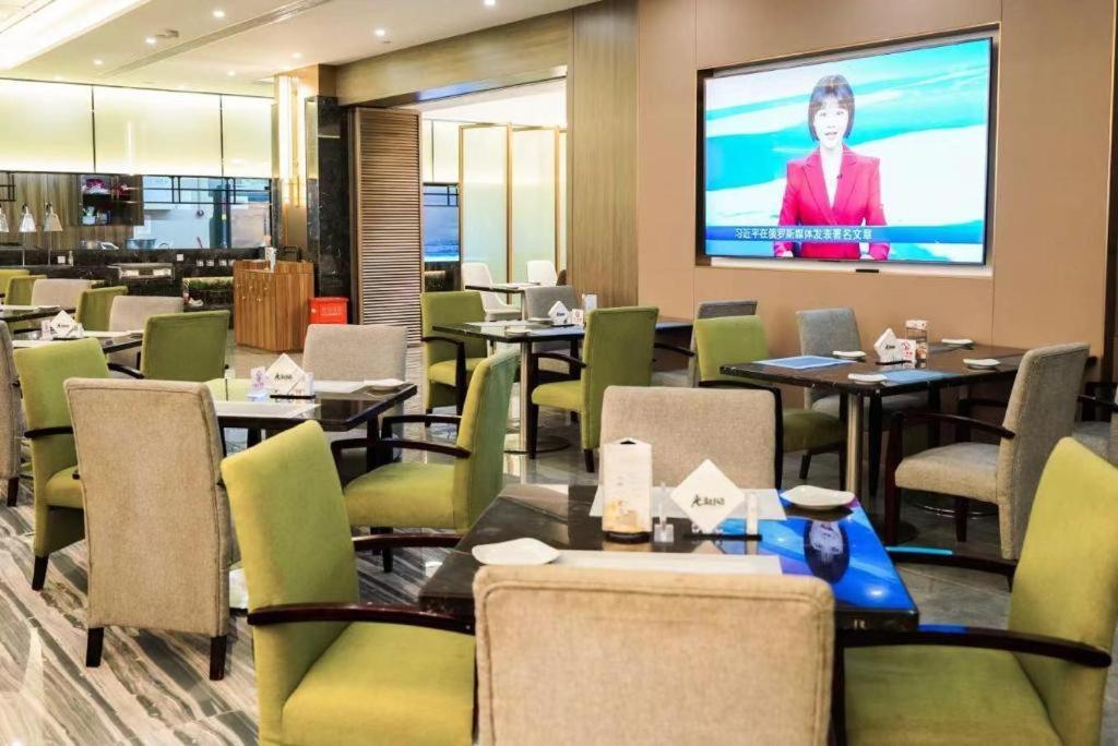 Hubei Poly Hotel Wuhan Exterior photo